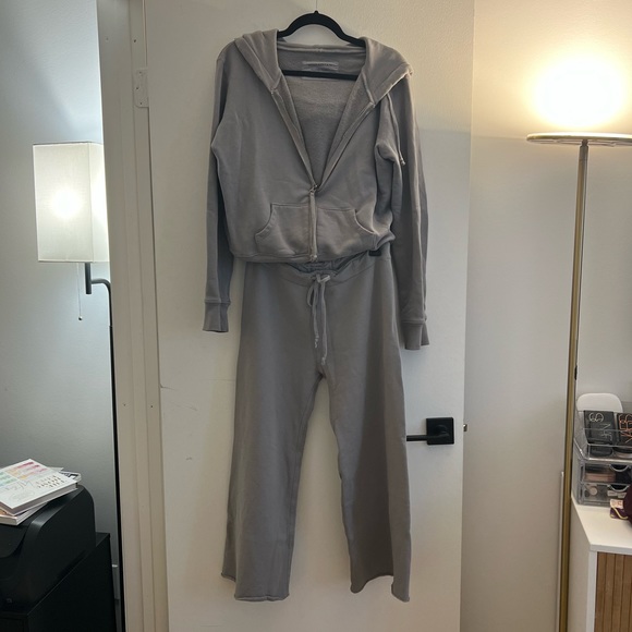 Nili Lotan Kiki Sweatpant in Cloud Grey - Picture 2 of 11